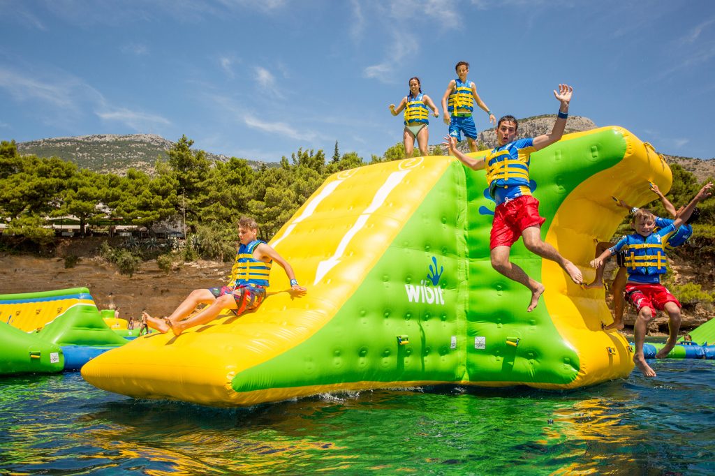 Action_Tower_XXL_ocean
